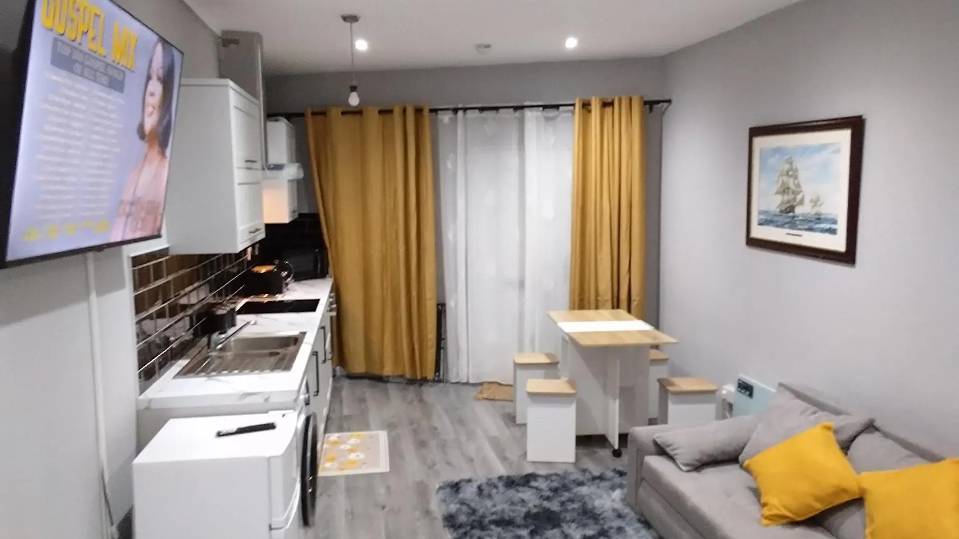 Homely Κάρντιφ